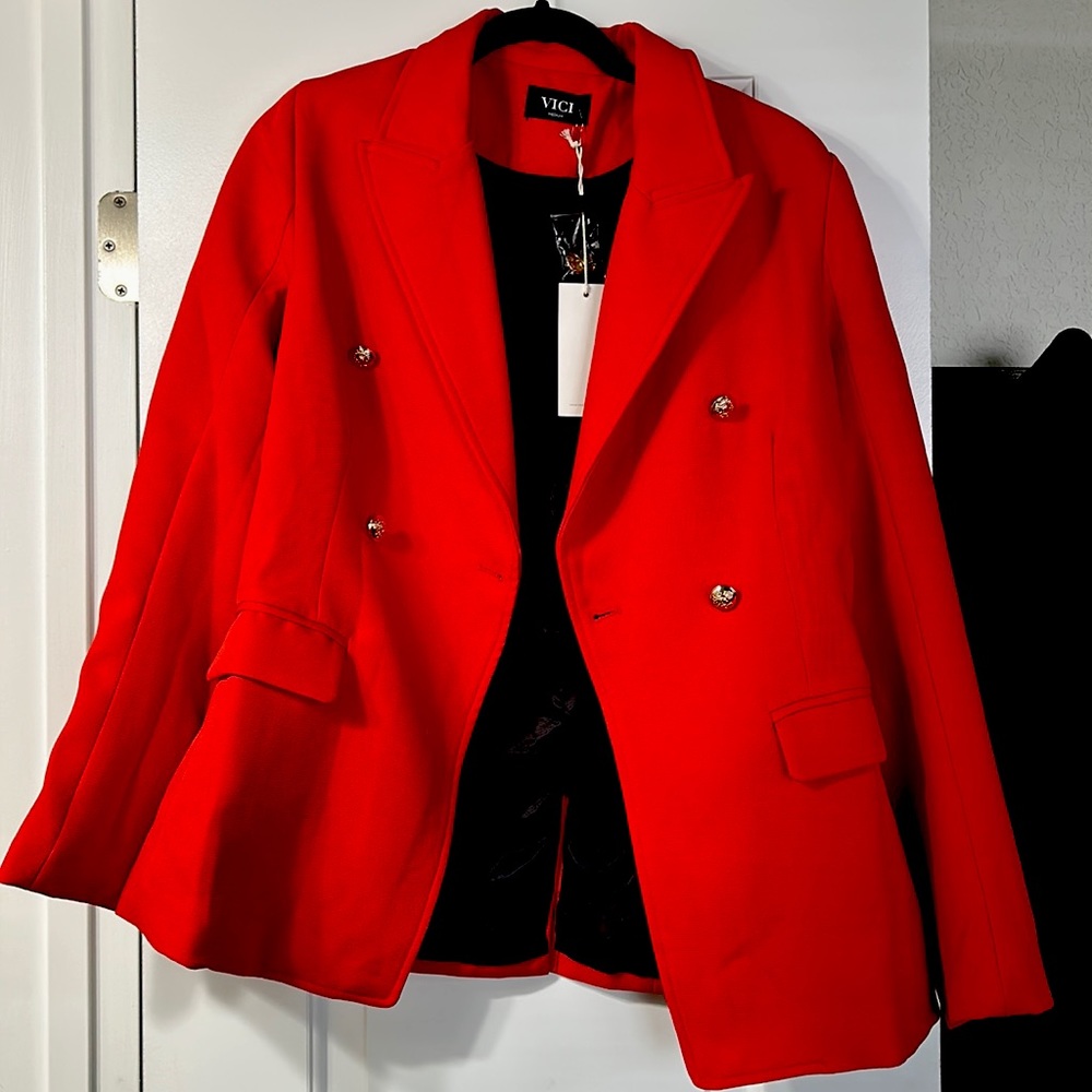 SZ medium beautiful red, never been worn, button attachments blazer from Vici.